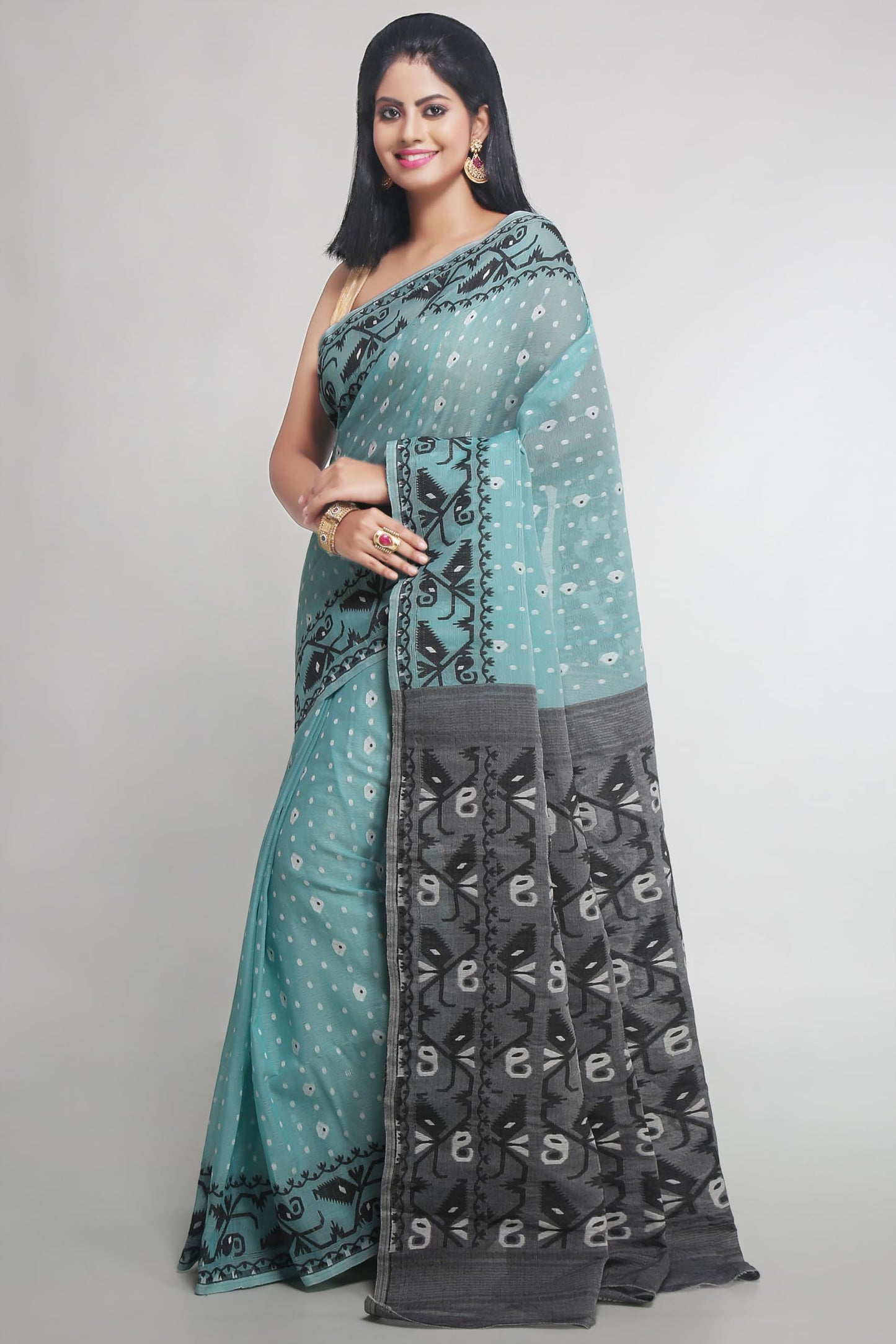 WoodenTant Women's Bengal Made Soft Dhakai Jamdani Saree Without Blouse Piece. (Beige & Green, Cotton)