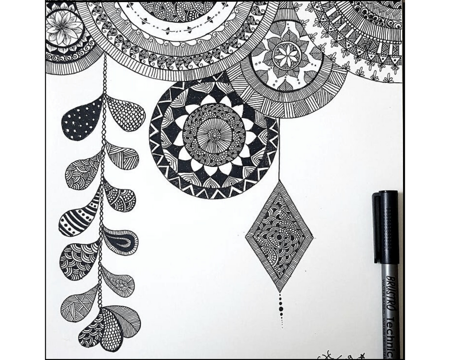 Brustro Artists Sketch Book Stitched Bound A5-110 GSM, 160 Pages Acid Free & Technical Pen Black Assorted Set of 9 Combo