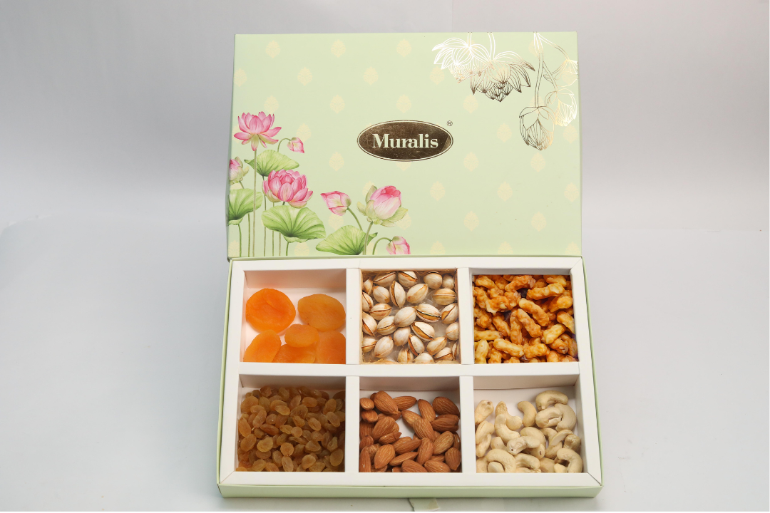 Sri Krishna Sweets Dry Fruits Gift Box  - Medium