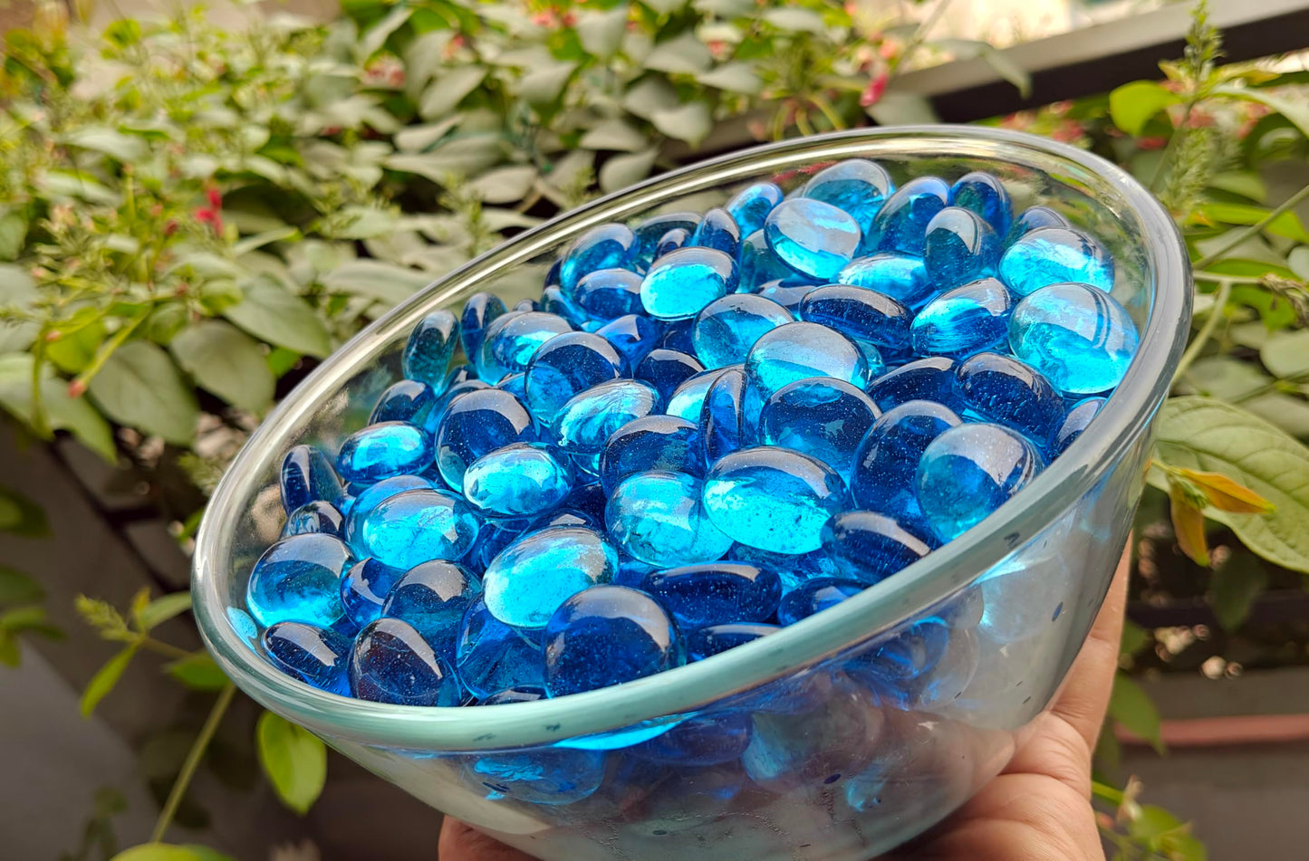 ZEINOO Blue Glass Gems Stones/Pebbles for Home & Garden Décor, Aquarium Décor, Vase Filler, Marble & Gravel Planted Substrate (Blue, 450 gm)