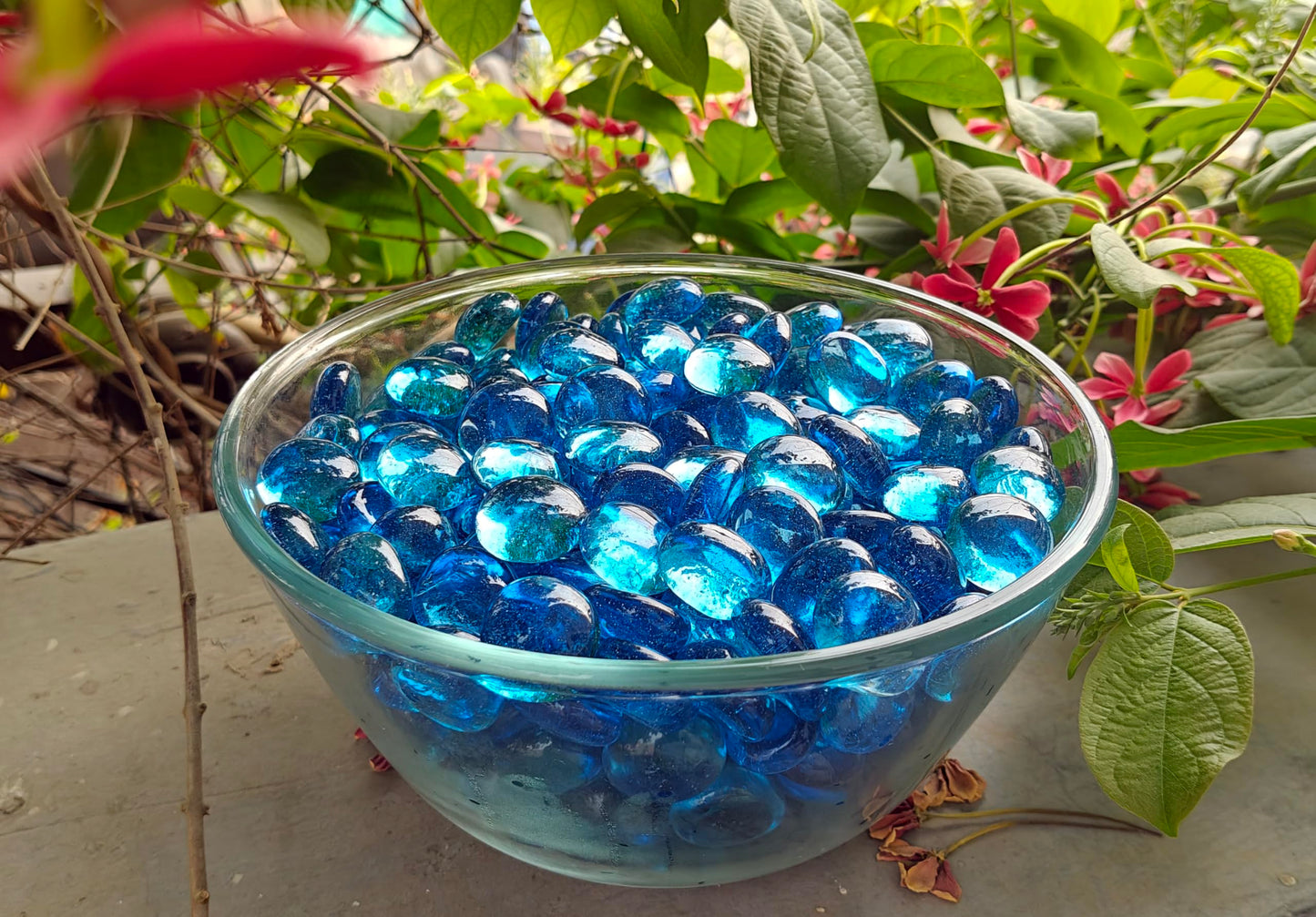 ZEINOO Blue Glass Gems Stones/Pebbles for Home & Garden Décor, Aquarium Décor, Vase Filler, Marble & Gravel Planted Substrate (Blue, 450 gm)