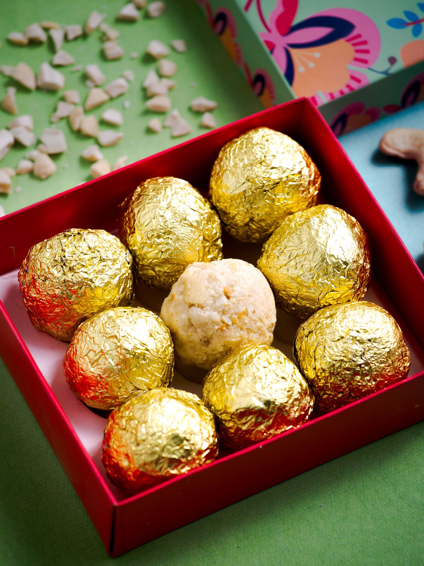 Sri Krishna Sweets Cashew Crumble - 9 pc