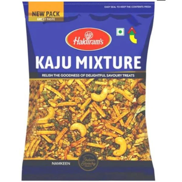 50x Haldiram Namkeen - Kaju Mixture, Pack of 50 (25 g each)